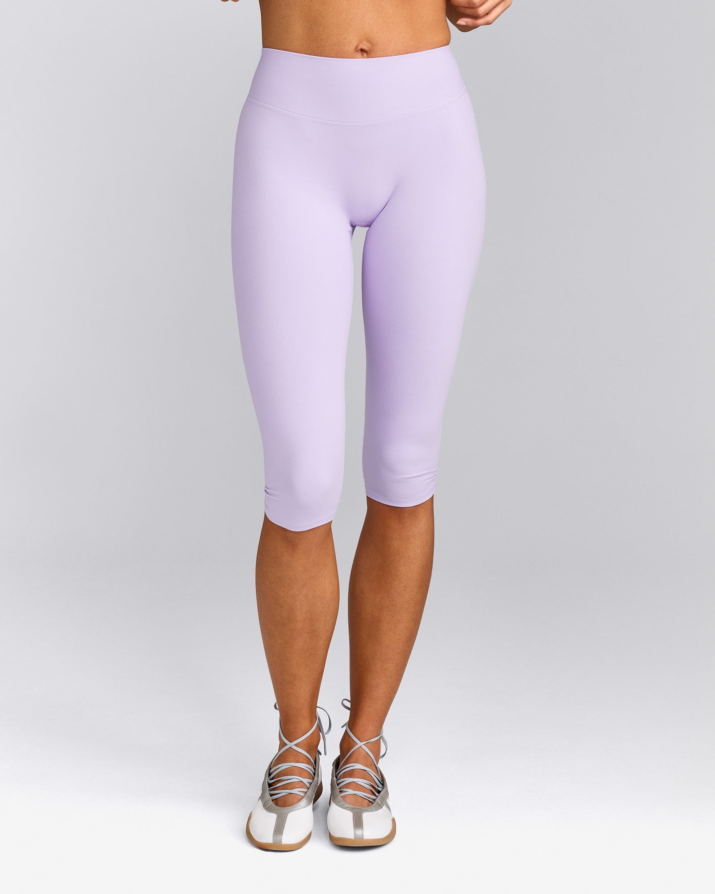 SoftMotion™ High Waisted Capri Leggings with Grey Logo | Lavender Purple