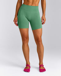 EffortlessLift™ Seamless Mid Rise Shorts | Frosted Emerald