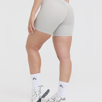 Timeless High Waisted Shorts 6" | Light Grey
