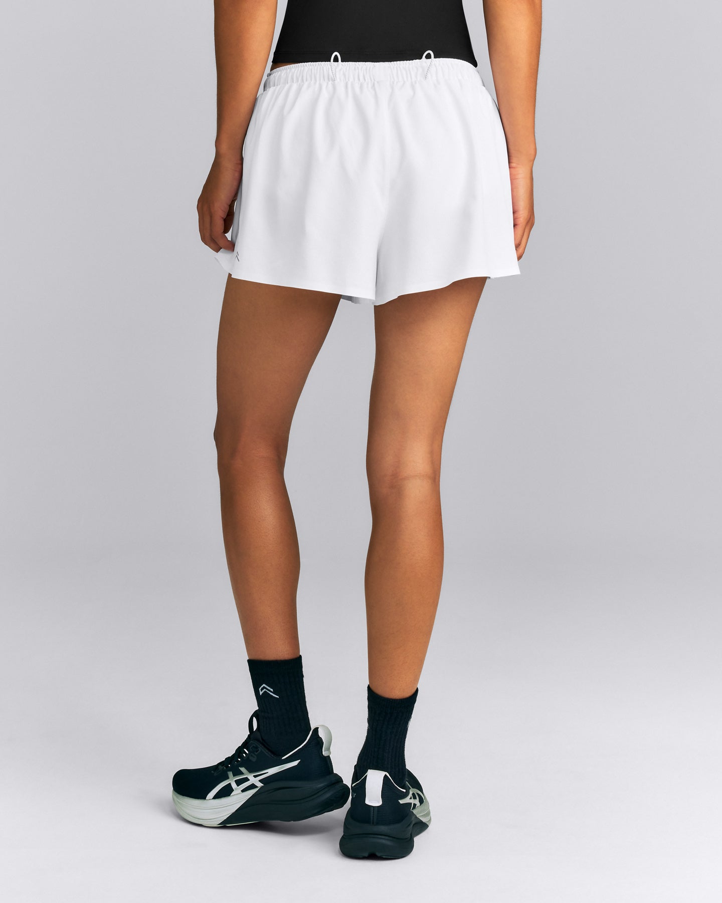 AirMove™ Lined Pocket Shorts 2" | White