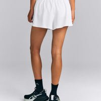 AirMove™ Lined Pocket Shorts 2" | White