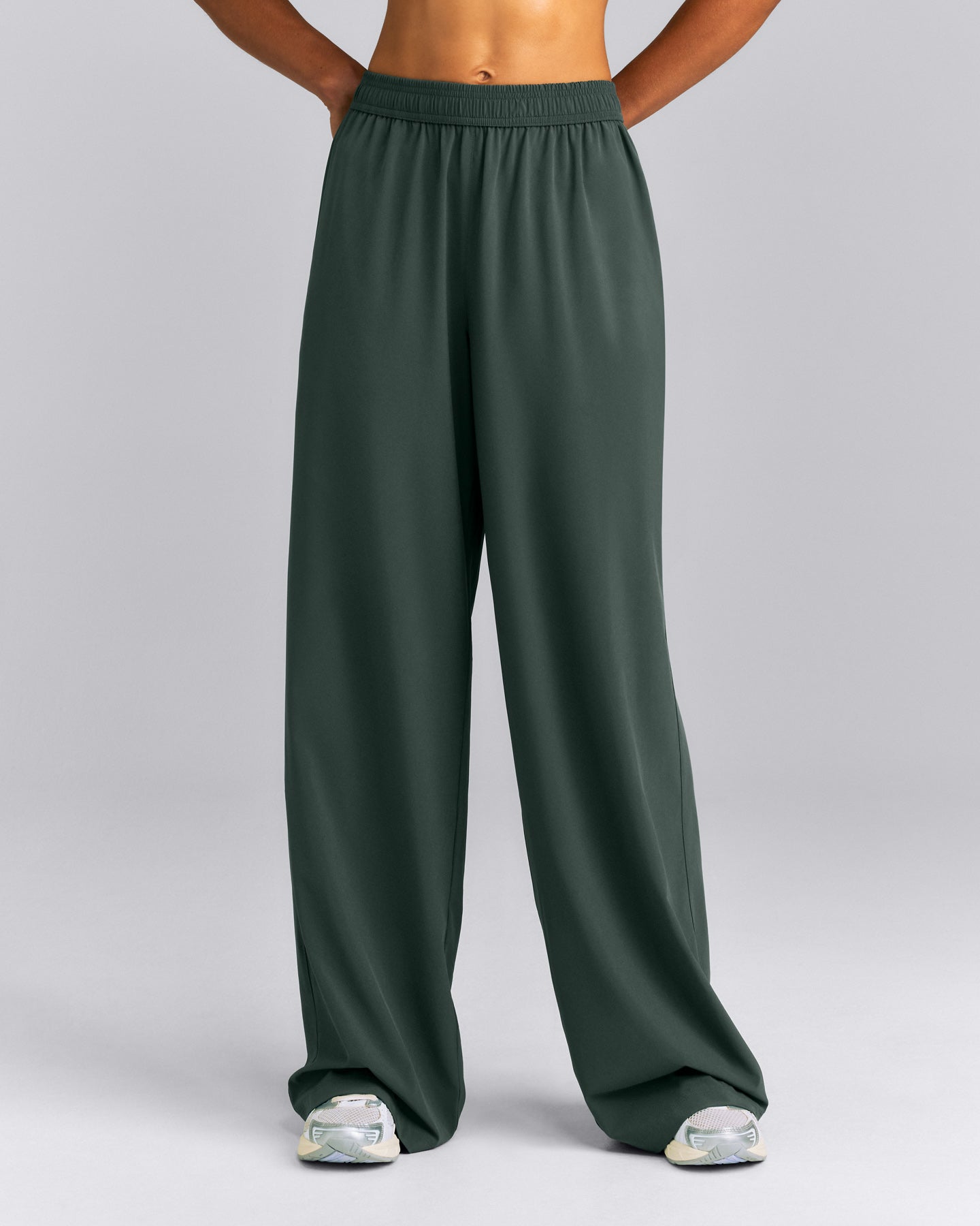 AirMove™ Straight Leg Drawcord Pants | Shadow Green