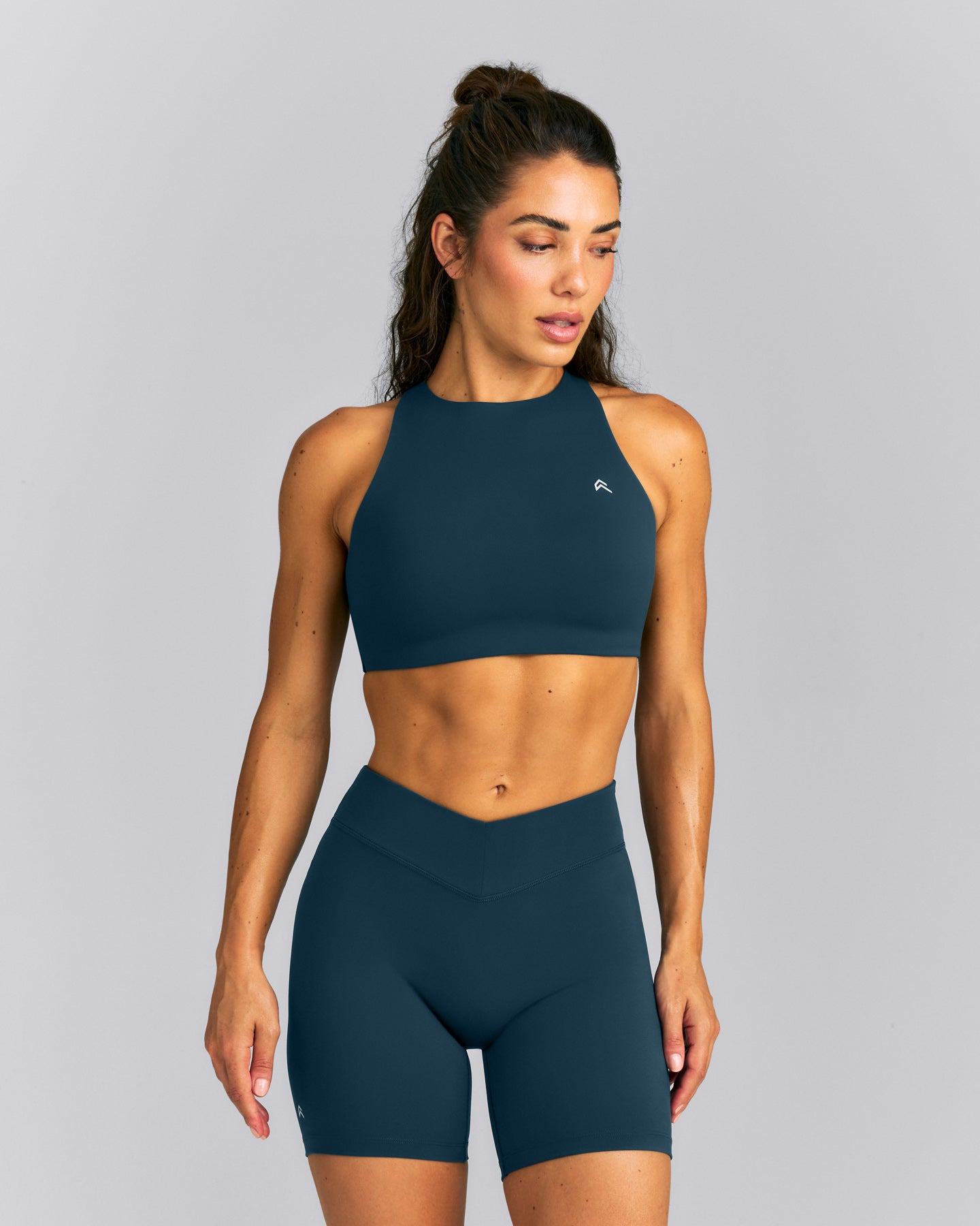 EasyLift™ High Neck Sports Bra New Branding | Dark Oil Blue