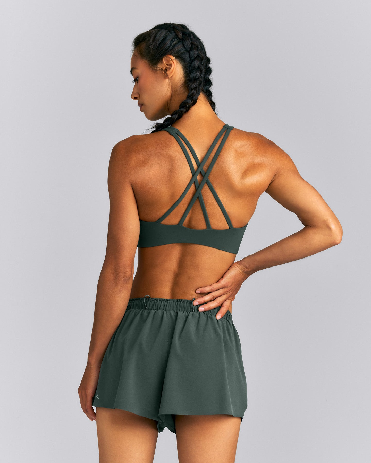 EasyLift™ High Neck Sports Bra New Branding | Deep Shadow Green