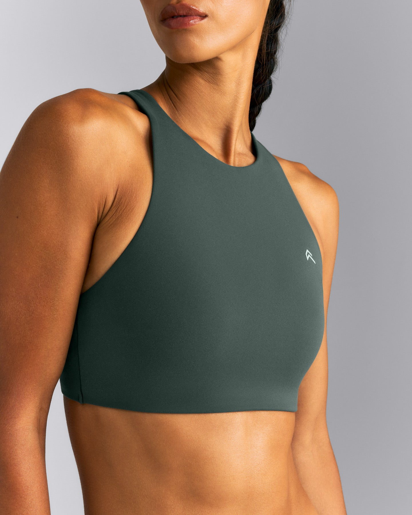 EasyLift™ High Neck Sports Bra New Branding | Deep Shadow Green