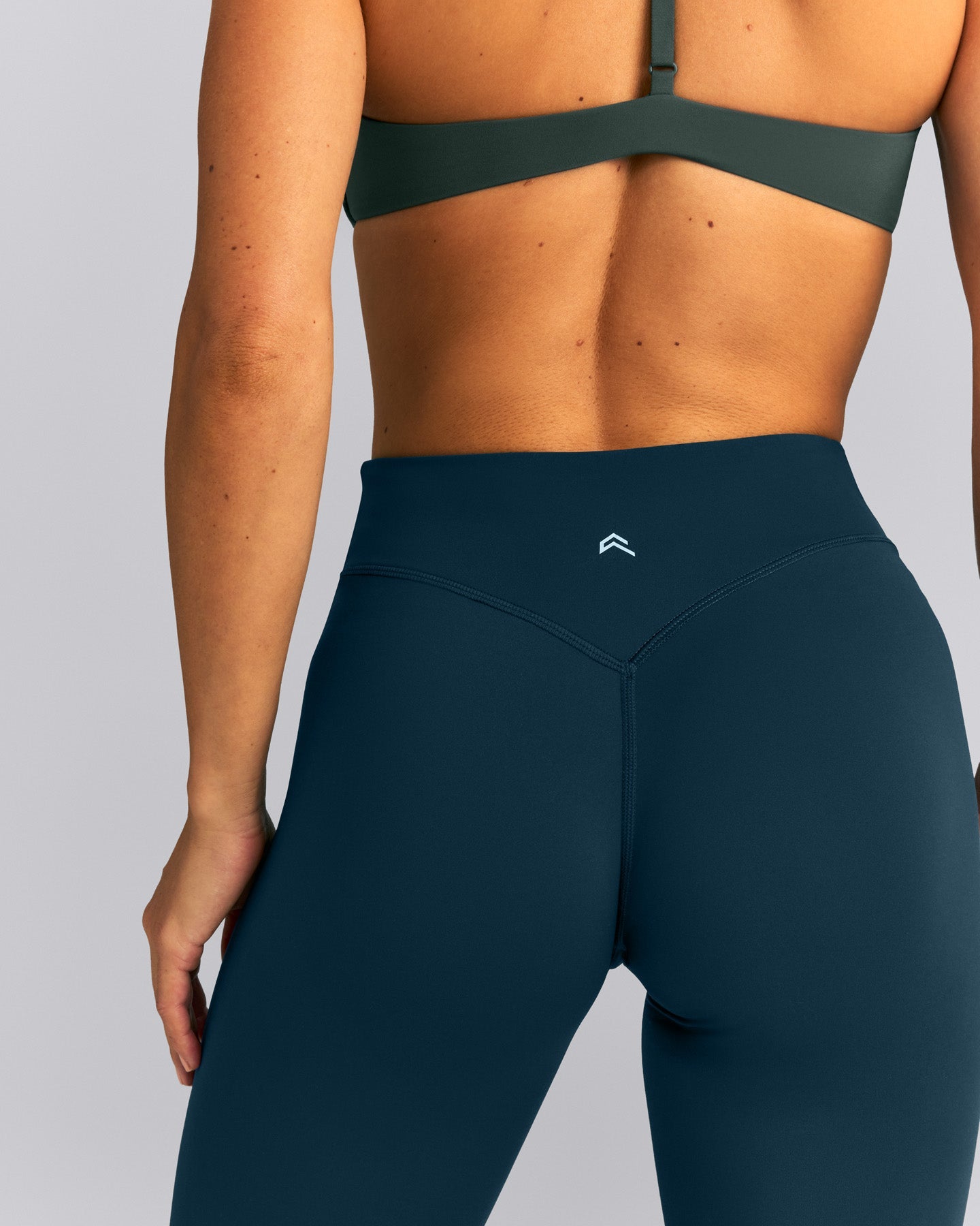 UnifiedMove™ V Front Mid Rise Leggings New Branding | Oil Blue
