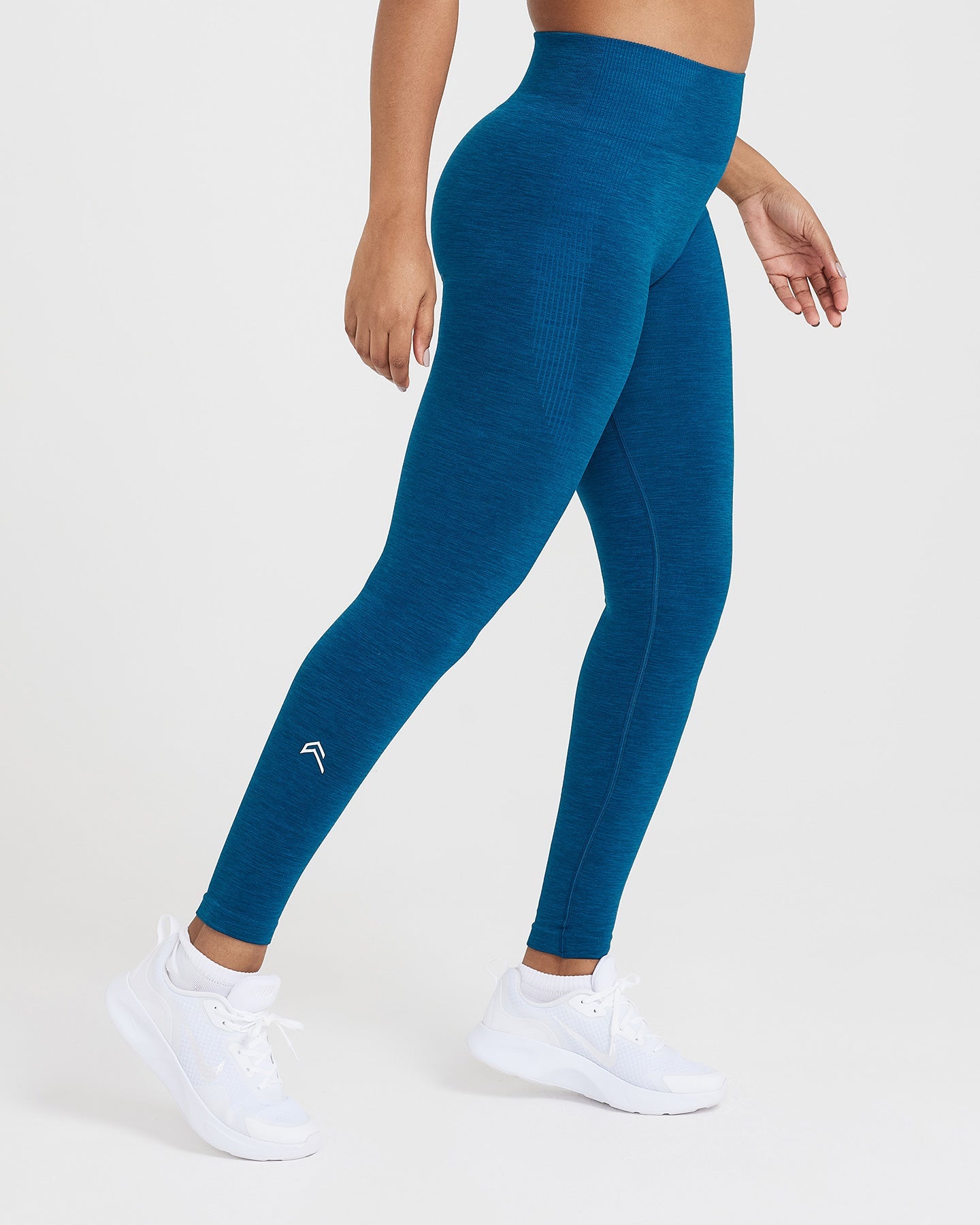 Lady Solid Blue Color Nylon Spandex Outdoor Activewear Custom Design  Stirrup Trousers Yoga Pants Womens Sportswear Gym Fitness Legging S-2XL -  China Apparel and Tights price